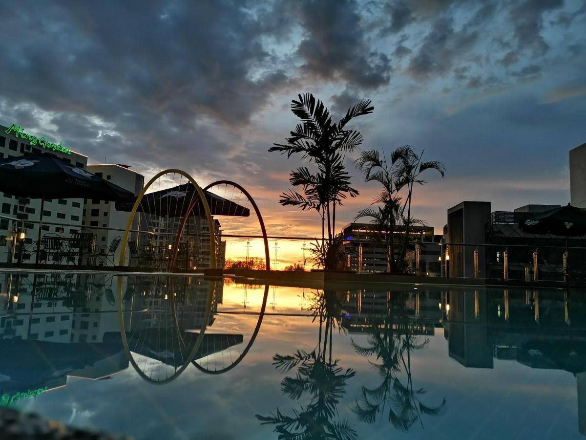 Sabah Oriental Hotel Kota Kinabalu Eksteriør bilde